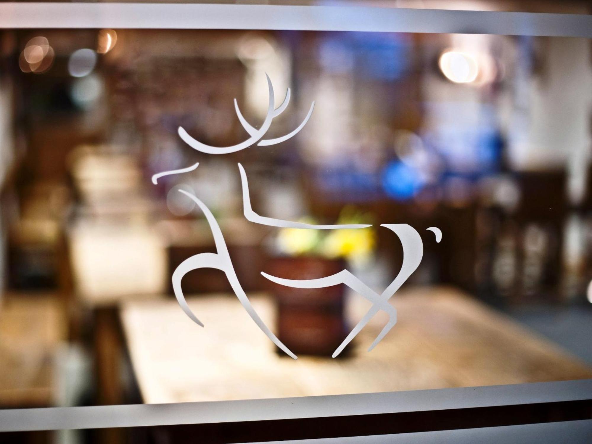 The White Hart Couette-café 4*