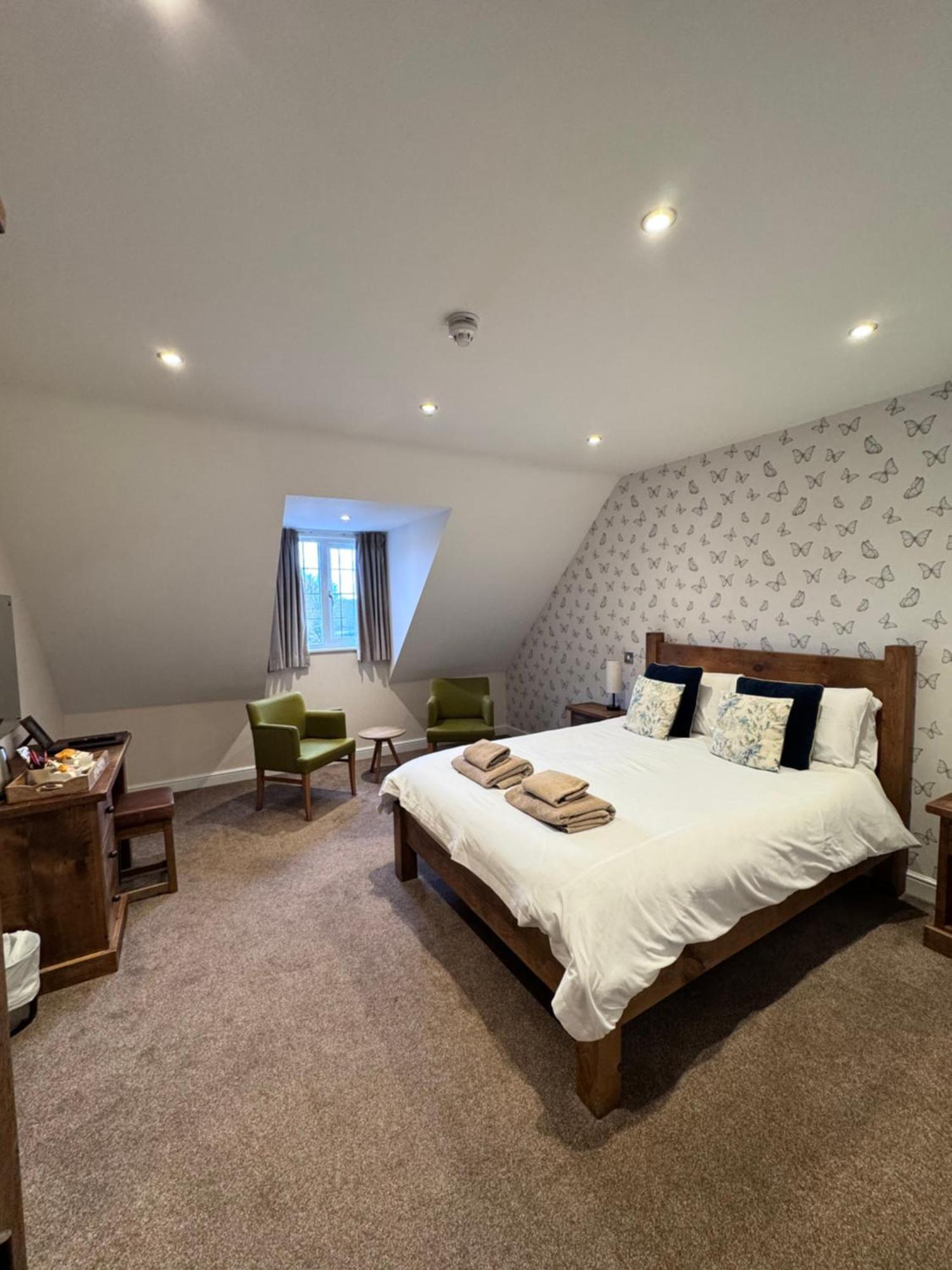 The White Hart 4*