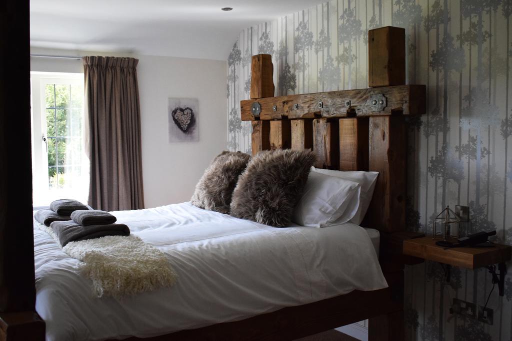 Couette-café The White Hart 4*