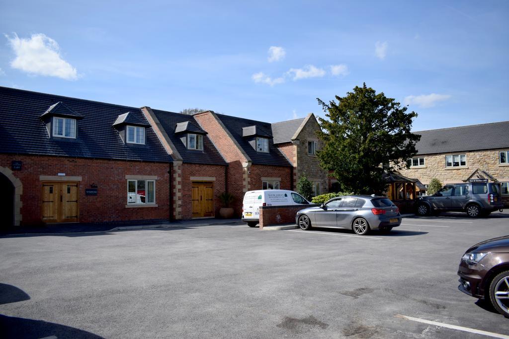 The White Hart 4*