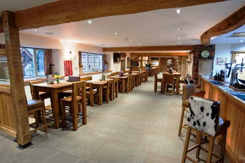 The White Hart Couette-café 4*
